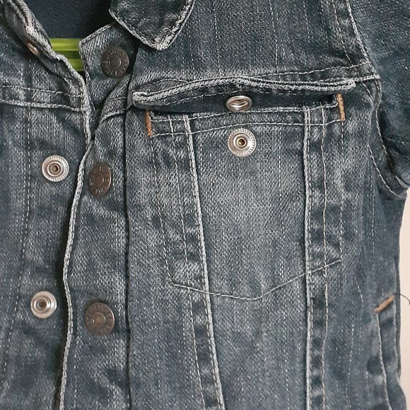 2 for $20 Great denim jacket 12M - Picture 7 of 7